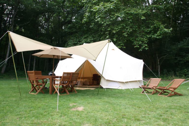 Amoureux de séjour en montagne, découvrez le glamping!