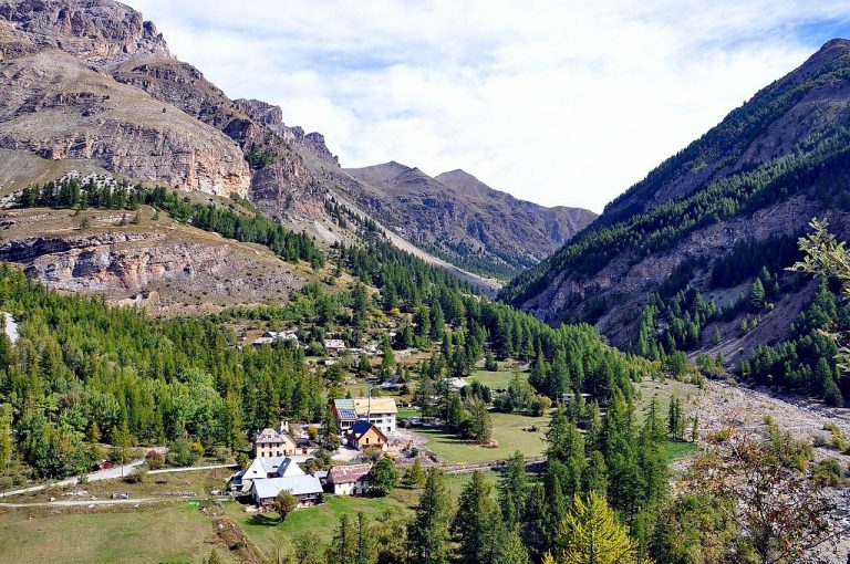 Vallée de l’Ubaye : un guide de vacances actives