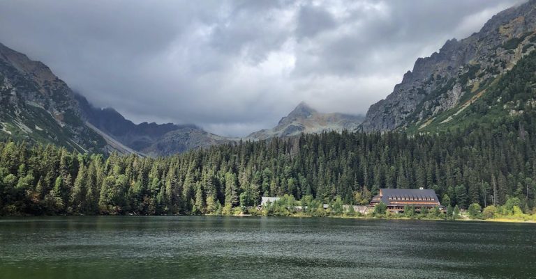 Comment trouver le gîte parfait pour vos vacances à la montagne ?