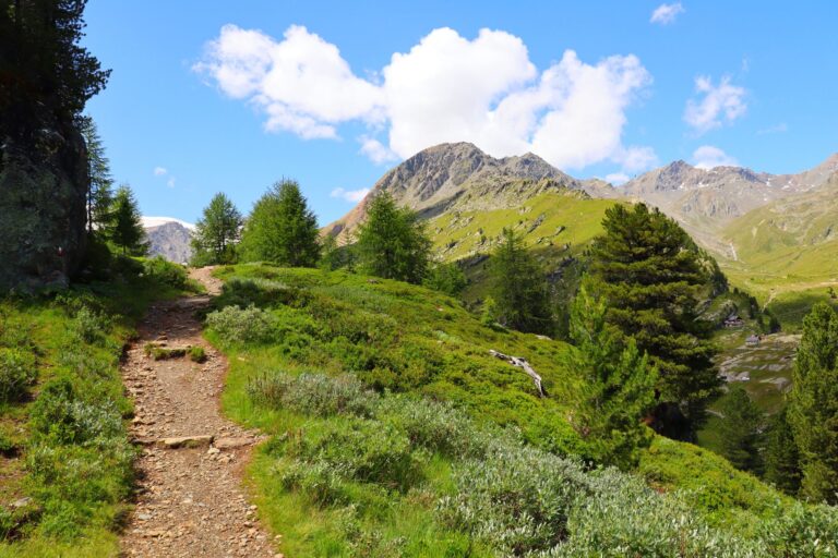 La randonnée en montagne : accessible à tous ?