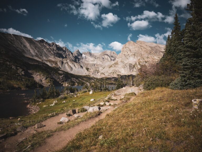 Quels bienfaits peuvent-on attendre des vacances à la montagne pour se ressourcer et se dépayser ?
