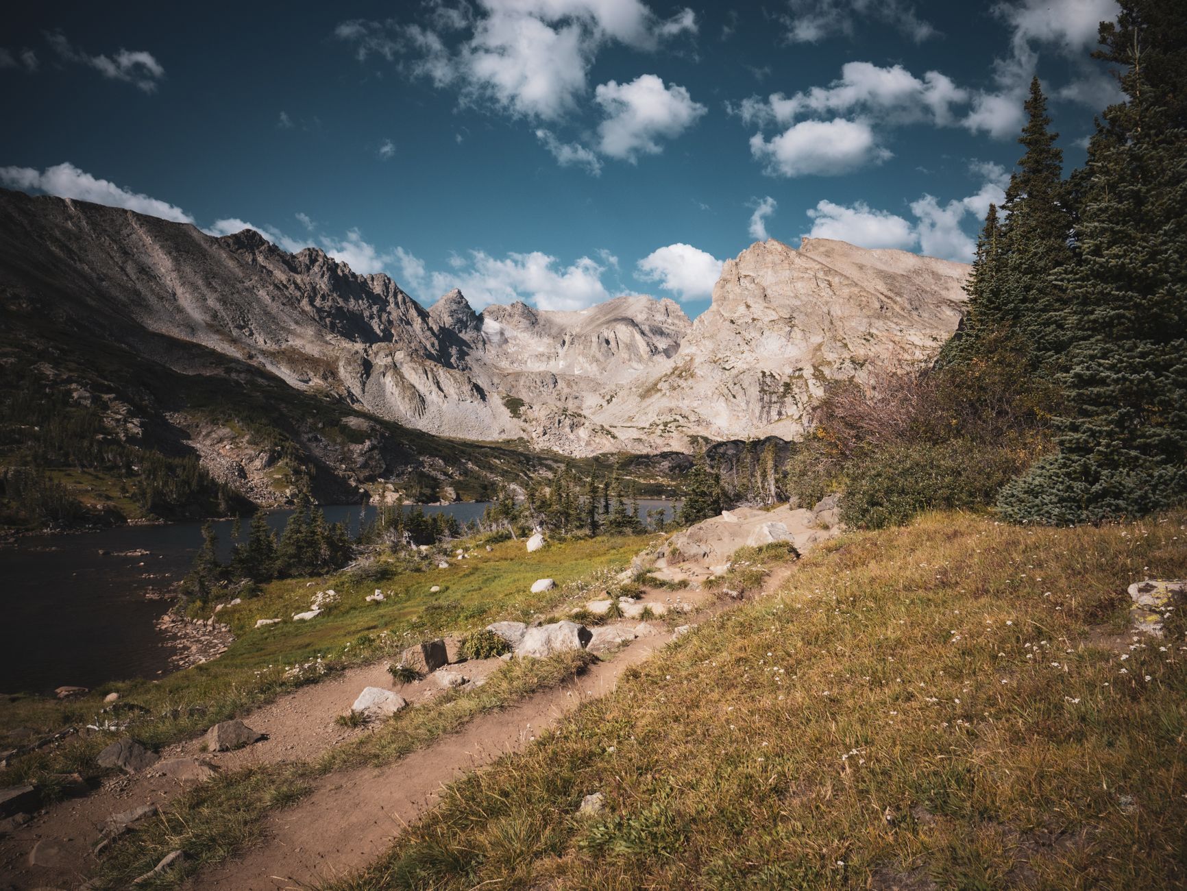 Quels bienfaits peuvent-on attendre des vacances à la montagne pour se ressourcer et se dépayser ?