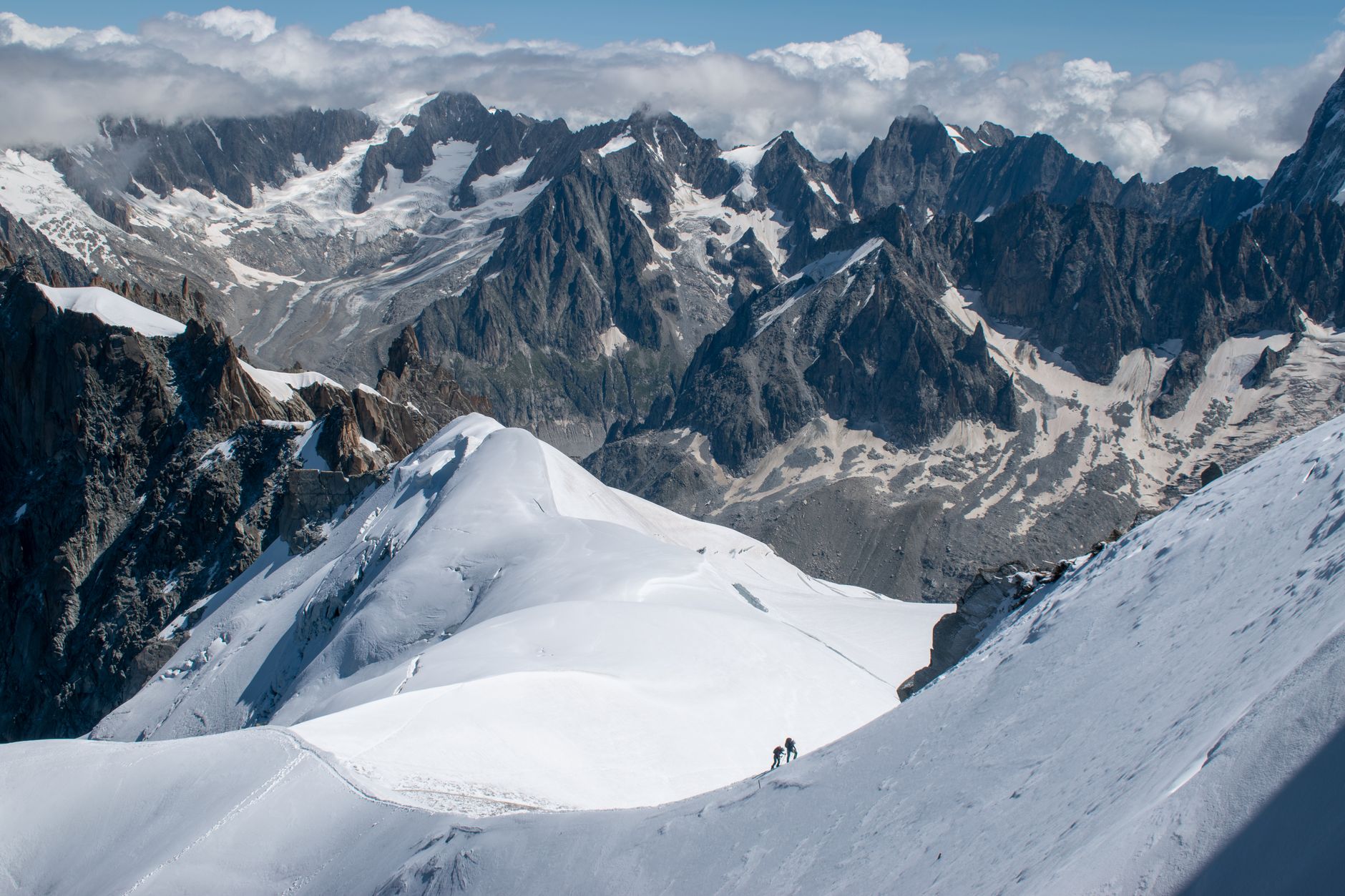 Vous rêvez d&rsquo;explorer l&rsquo;alpinisme pour des vacances sensationnelles en montagne ?