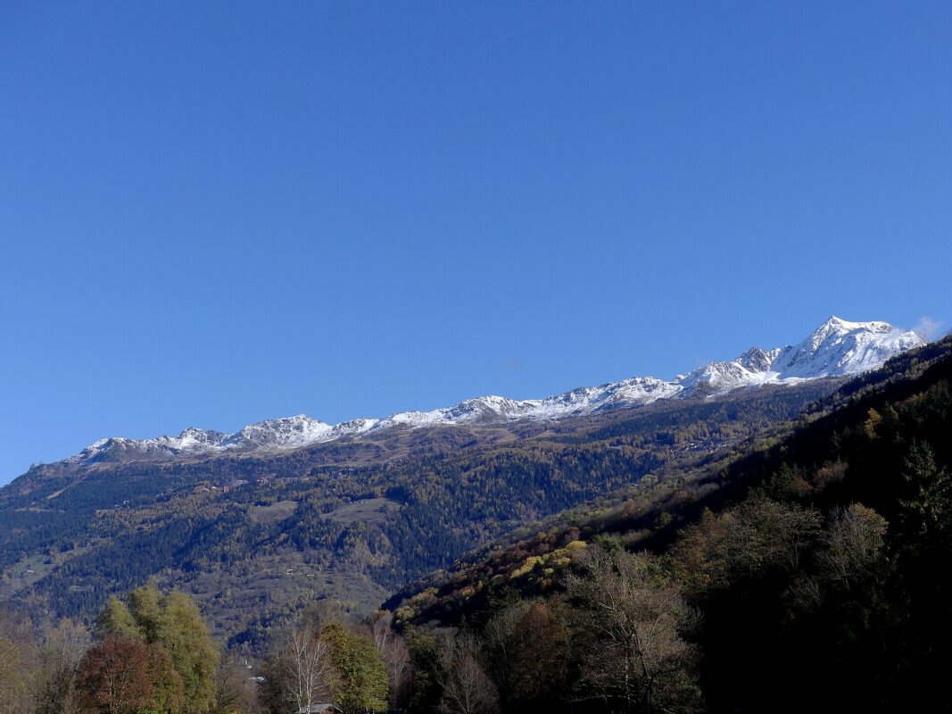 Premières neiges d’automne sur les Alpes et les Pyrénées
